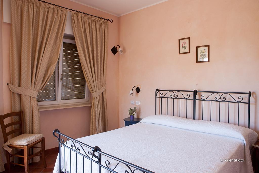 Albergo Del Lago 까팔비오 객실 사진
